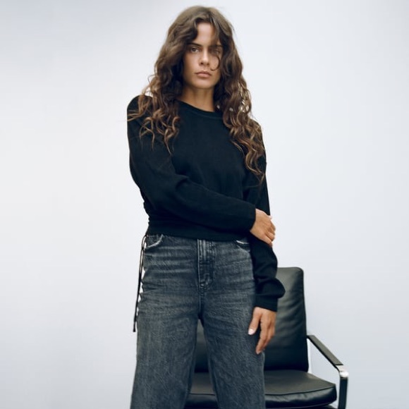 ZARA Gathered Sweatshirt - Picture 1 of 3